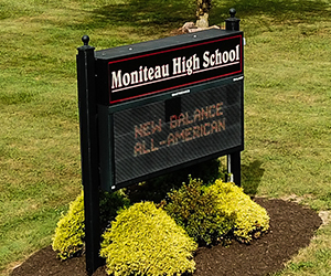 Moniteau High School sign
